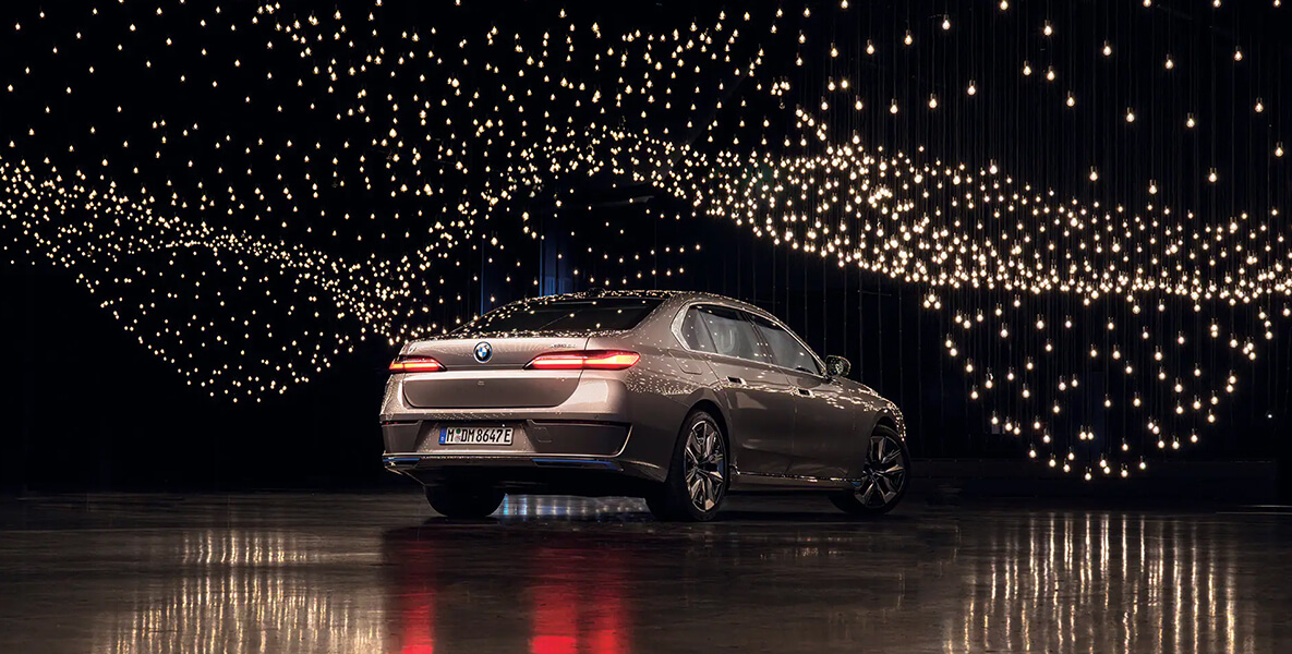 Pulse Topology: BMW i7’den İlham Alan Bir Enstalasyon | BMW Joy Blog